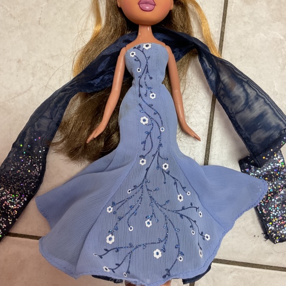 Bratz Yasmin Doll - Picture 4 of 8